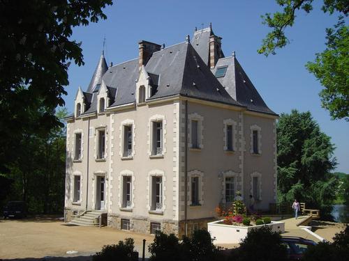 Château de la Roche à CERIZAY