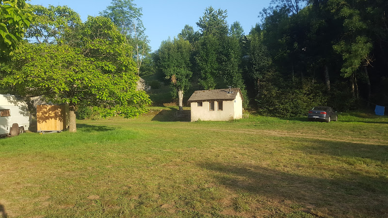Camping in Quillette à Rousses