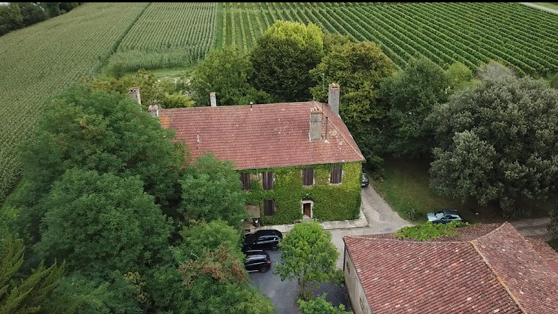 Manoir de Burosse à Dému