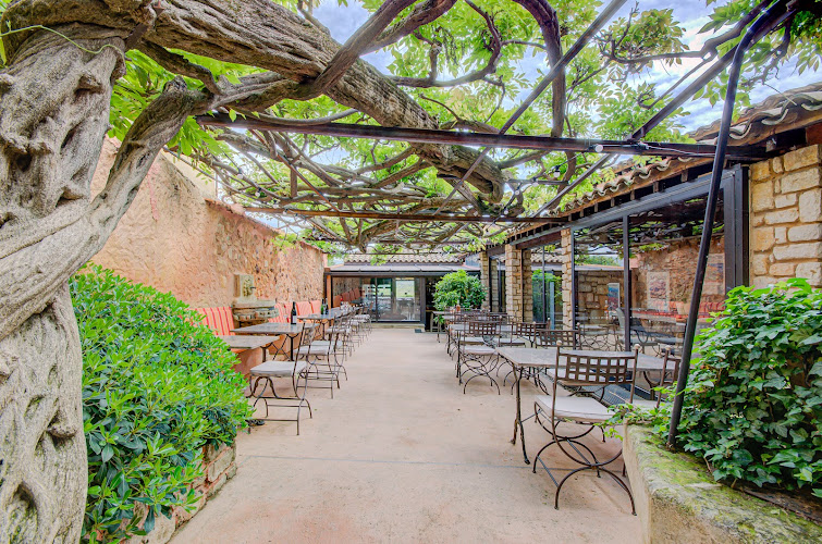 Omma, Le Clos de la Glycine à Roussillon
