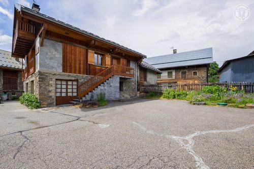 La Grange Villard à Albiez Montrond