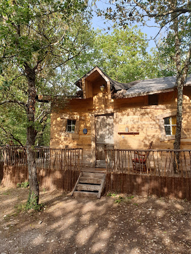 Cabane de la sorcière à Velleron