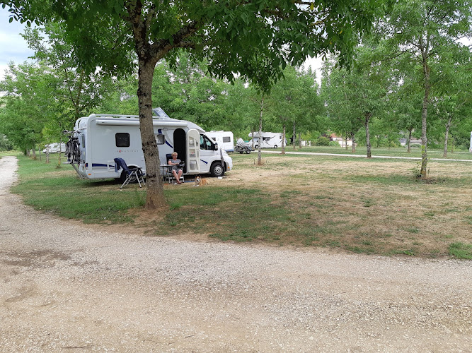 Area campingcar à Lanzac