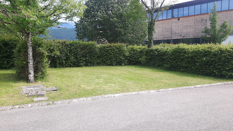 Camping municipal à Saint-Étienne-de-Crossey