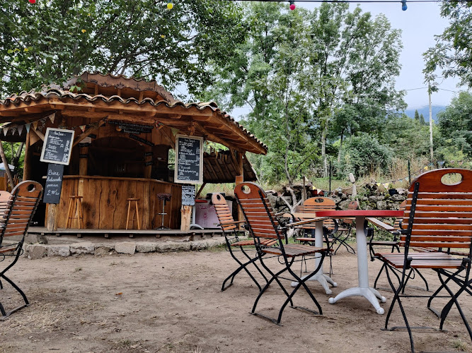 Camping Auprès de mon arbre à Mayres