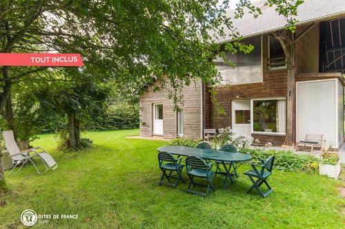 Gîte aux buissons à Bazoques