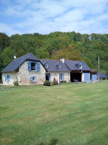 Les gîtes de la Sarre à Arcizac-ez-Angles