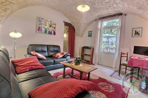 30g12987 à Sainte Anastasie