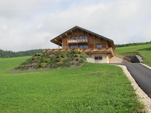 Les Eterlous à Foncine Le Haut