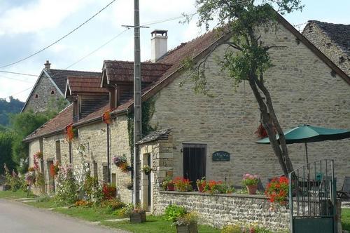 Les Savines à Savigny-Sous-Malain