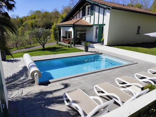 Iguzkian à VILLEFRANQUE