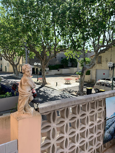 La maison rose à Valros à Valros