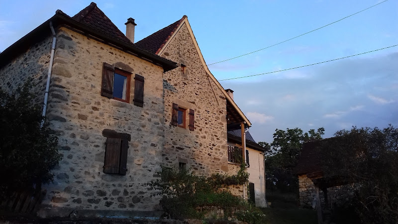 Accueil Rando à Latouille-Lentillac
