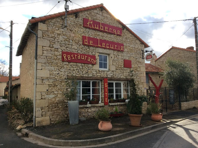 Auberge de l Ecurie à Usson-du-Poitou