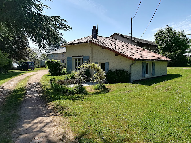 Gîte Les Genêts à Chabanais