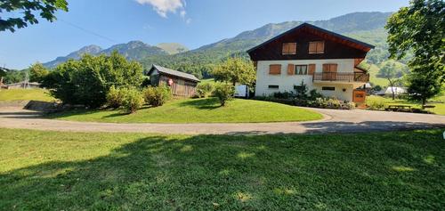 Le Chalet Des Pres à Aillon Le Vieux