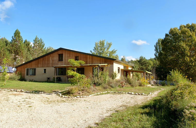 Gîtes et Yourtes L Aousiere à Entrepierres