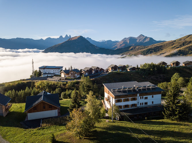 Hôtel Restaurant Le Grand Truc à Fontcouverte-la-Toussuire