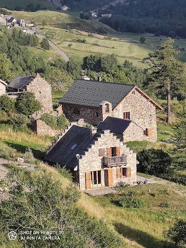 Aux Grandes Cours à Villar-d'Arêne