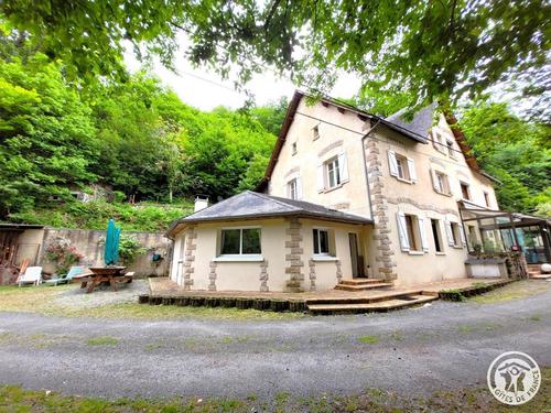L'abri-gîte-Fluvial à Marcillac La Croisille