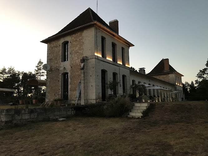 Chateau Neuf Le Désert à Le Pizou