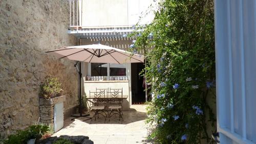Le Faubourg à Ferrals Les Corbieres