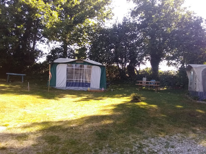 Camping De La Tranquillité à Le Cours